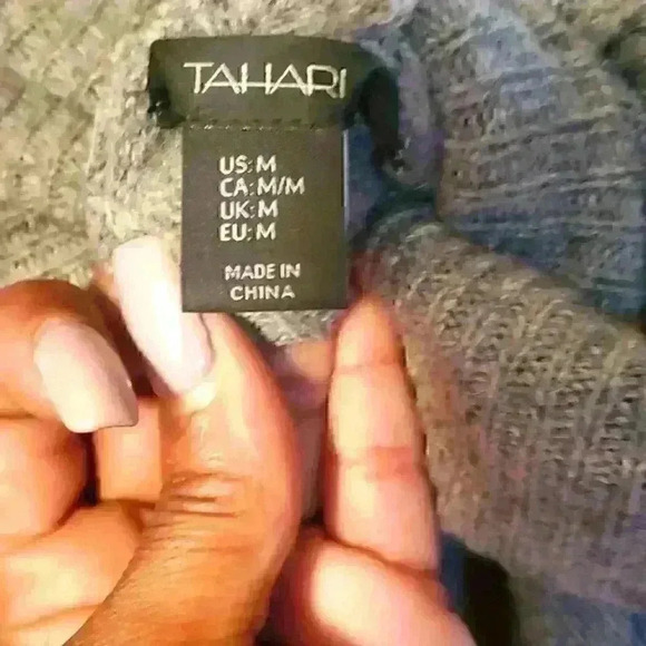 Tahari Poncho sz medium - Picture 6 of 6